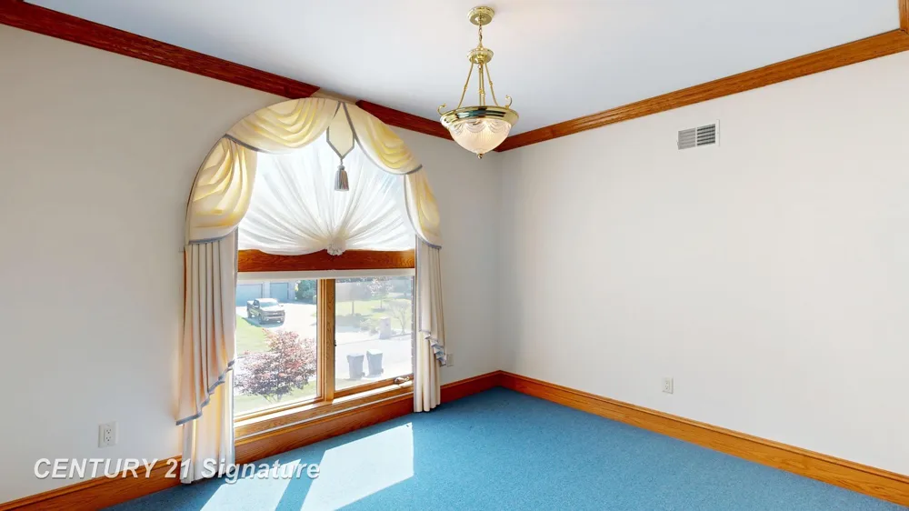 5590 Pine Gate Drive Saginaw Charter Township, MI 48603