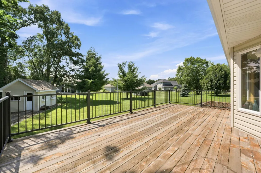 38249 Everton Avenue North Branch, MN 55056