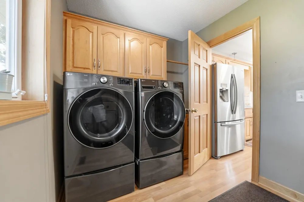 38249 Everton Avenue North Branch, MN 55056
