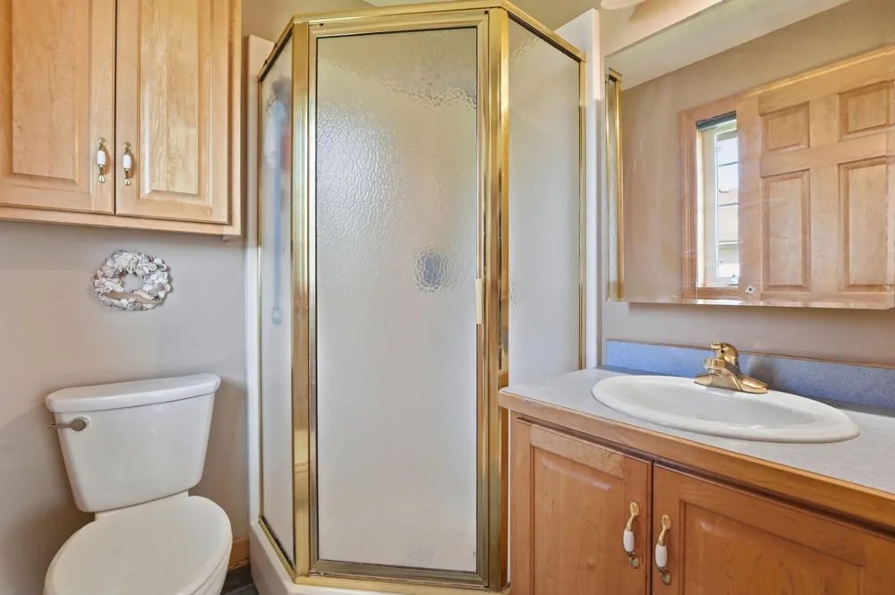 38249 Everton Avenue North Branch, MN 55056