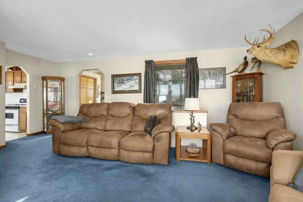 6240 Red Oak Road Mound, MN 55364