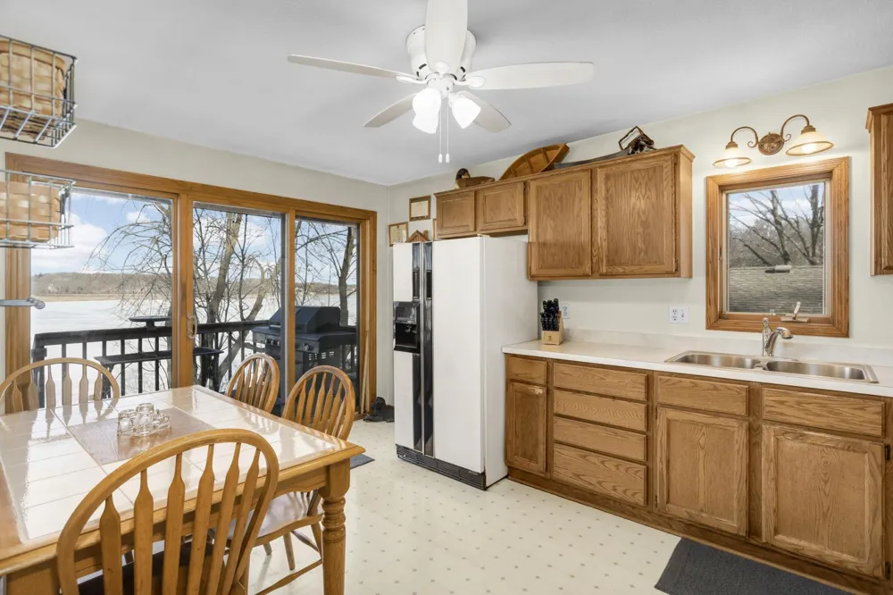 6240 Red Oak Road Mound, MN 55364