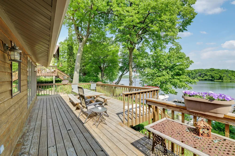 6240 Red Oak Road Mound, MN 55364