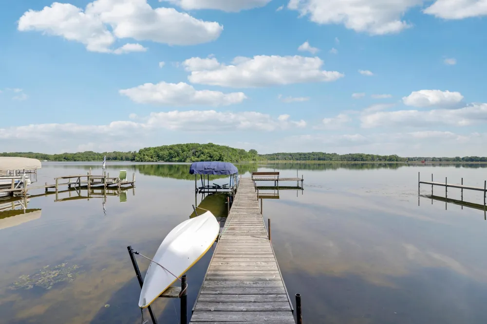 6240 Red Oak Road Mound, MN 55364