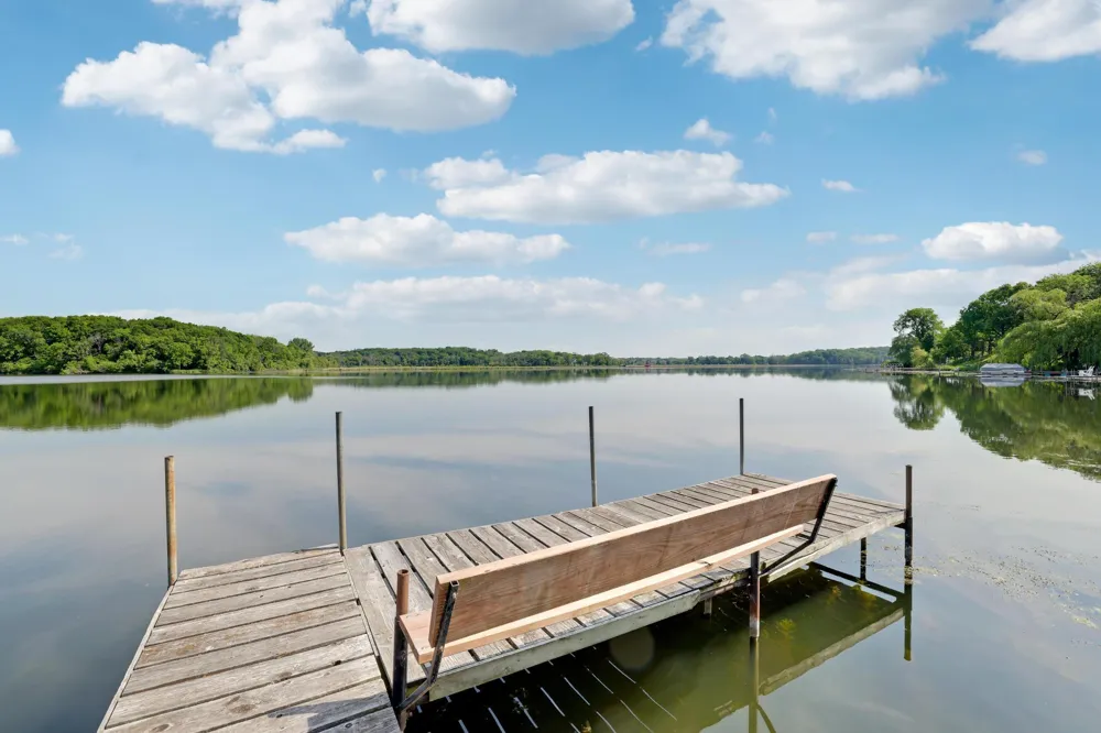 6240 Red Oak Road Mound, MN 55364