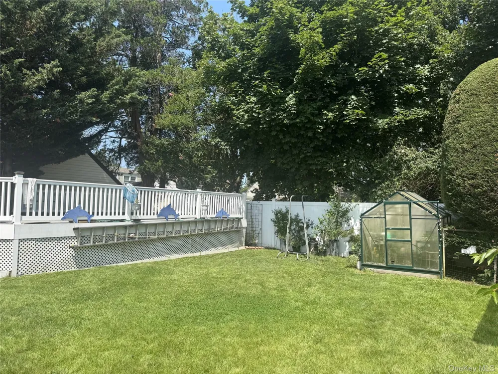 238 Laclede Avenue Uniondale, NY 11553