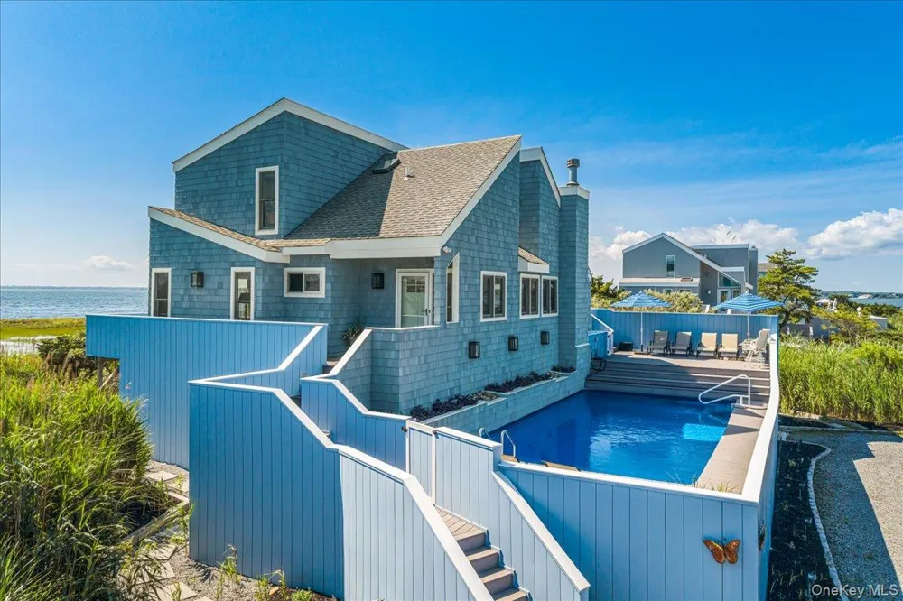 556 Dune Road Westhampton, NY 11977