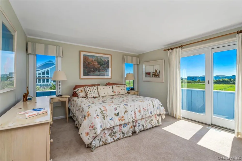 556 Dune Road Westhampton, NY 11977