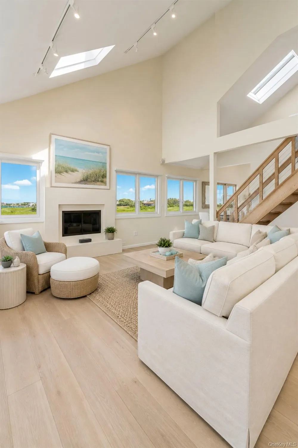 556 Dune Road Westhampton, NY 11977