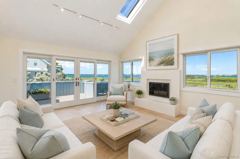 556 Dune Road Westhampton, NY 11977