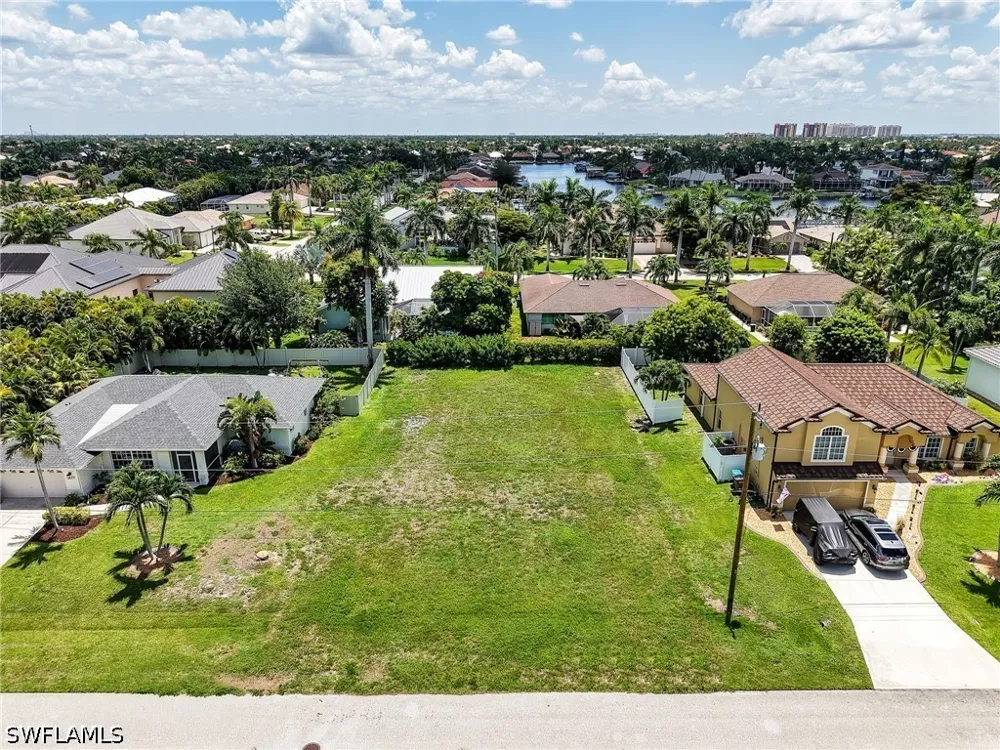 SW 27th Place Cape Coral, FL 33914