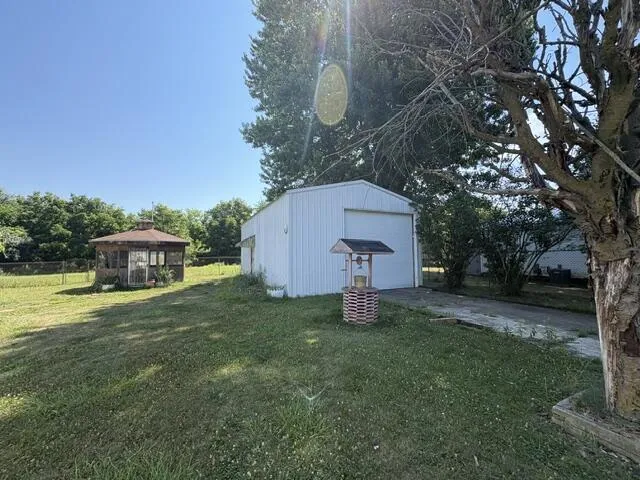3157 Ludwig Street Burton, MI 48529