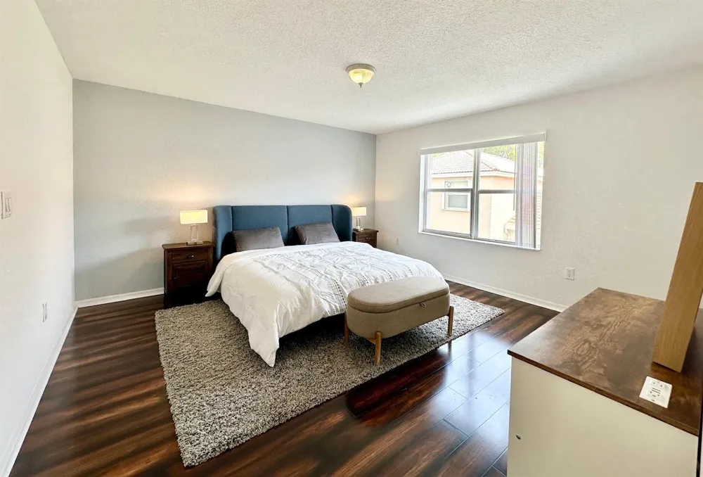 639 NW 130th Way Pembroke Pines, FL 33028