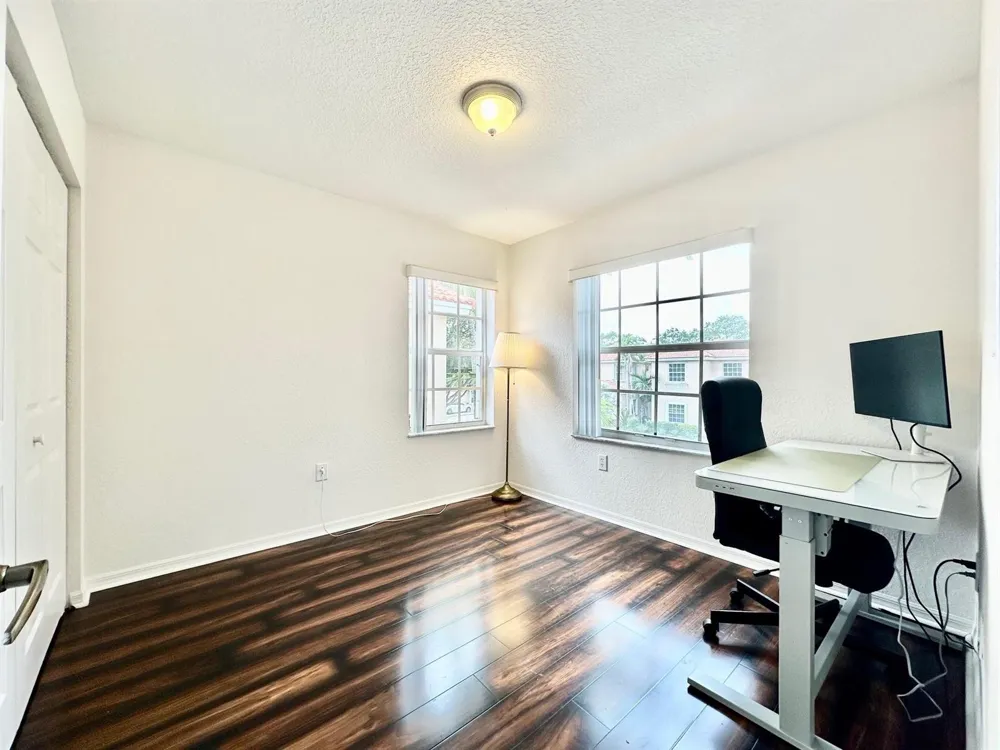 639 NW 130th Way Pembroke Pines, FL 33028