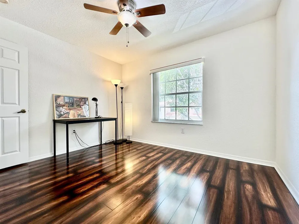 639 NW 130th Way Pembroke Pines, FL 33028
