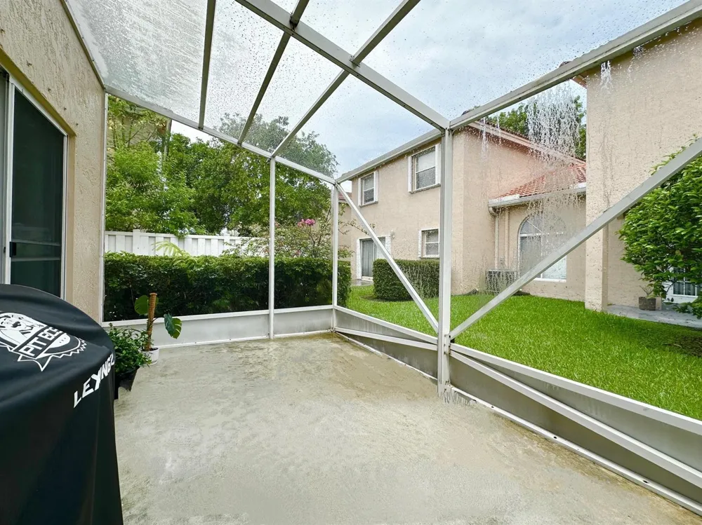639 NW 130th Way Pembroke Pines, FL 33028