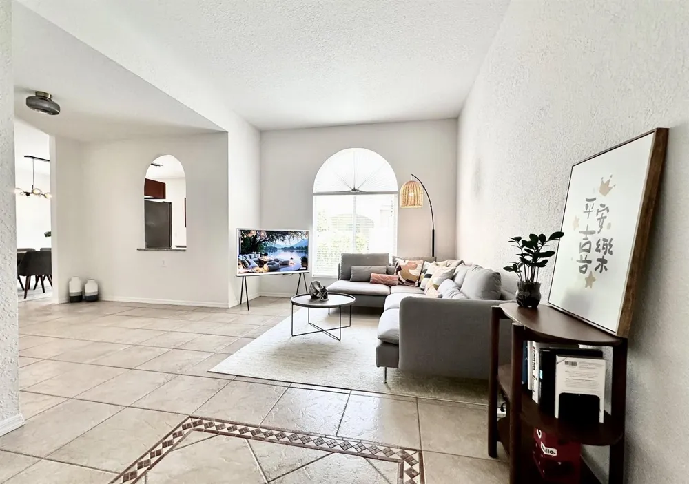 639 NW 130th Way Pembroke Pines, FL 33028
