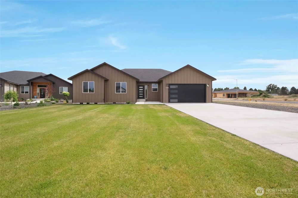 6425 Road 2.15 NE Moses Lake, WA 98837