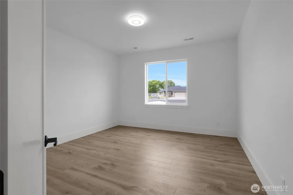 6425 Road 2.15 NE Moses Lake, WA 98837