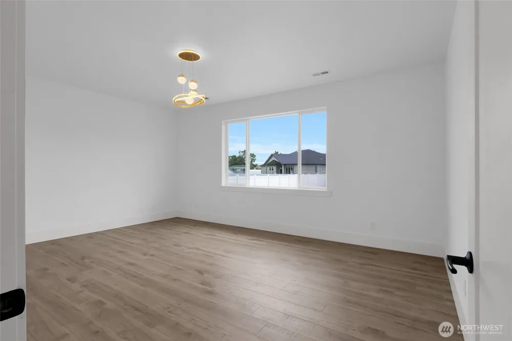 6425 Road 2.15 NE Moses Lake, WA 98837