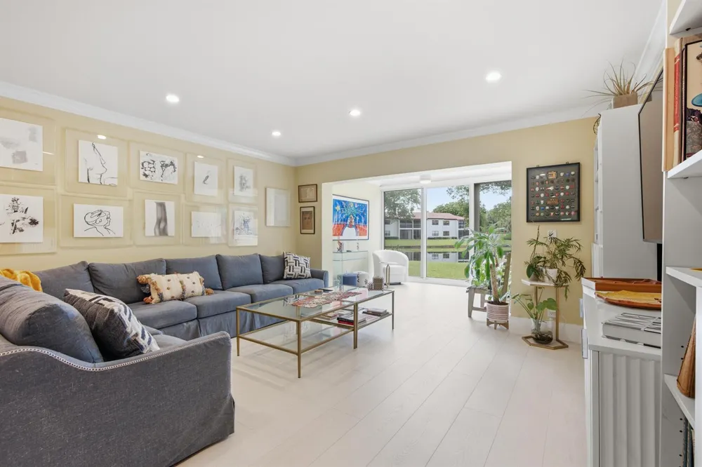 9232 Pecky Cypress Lane #2G Boca Raton, FL 33428