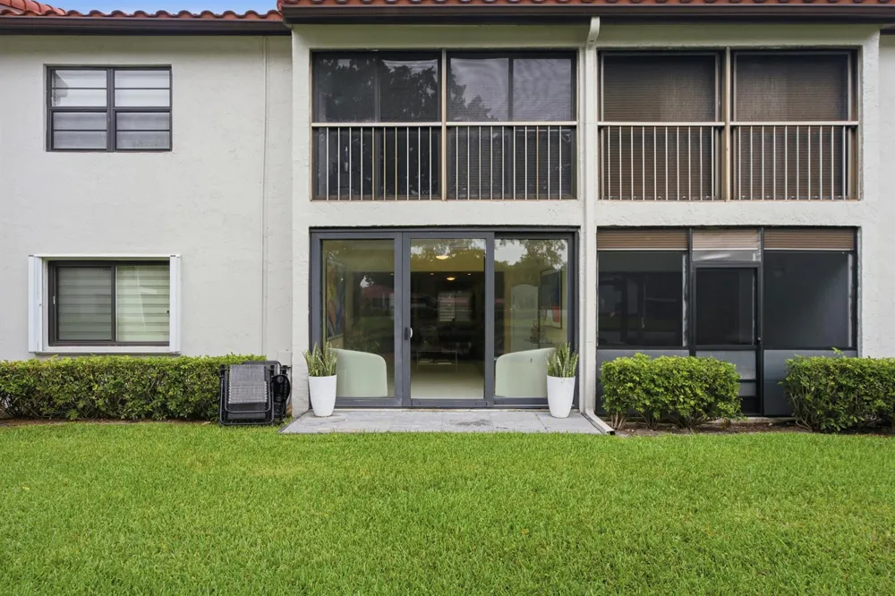 9232 Pecky Cypress Lane #2G Boca Raton, FL 33428