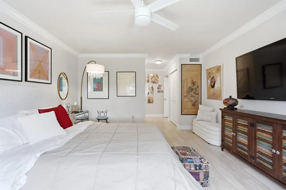 9232 Pecky Cypress Lane #2G Boca Raton, FL 33428