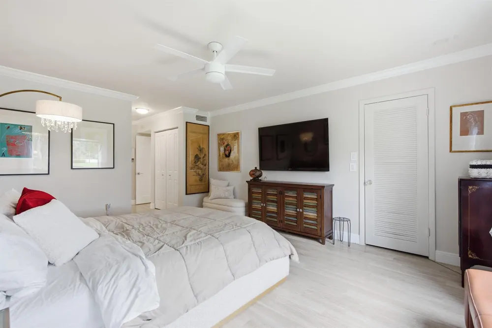 9232 Pecky Cypress Lane #2G Boca Raton, FL 33428