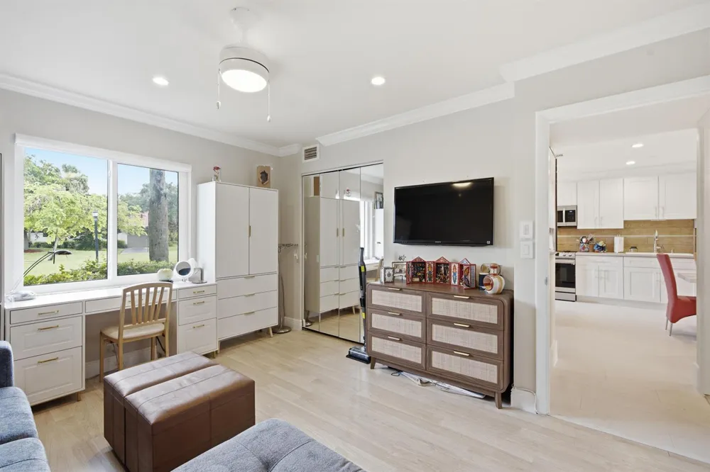 9232 Pecky Cypress Lane #2G Boca Raton, FL 33428