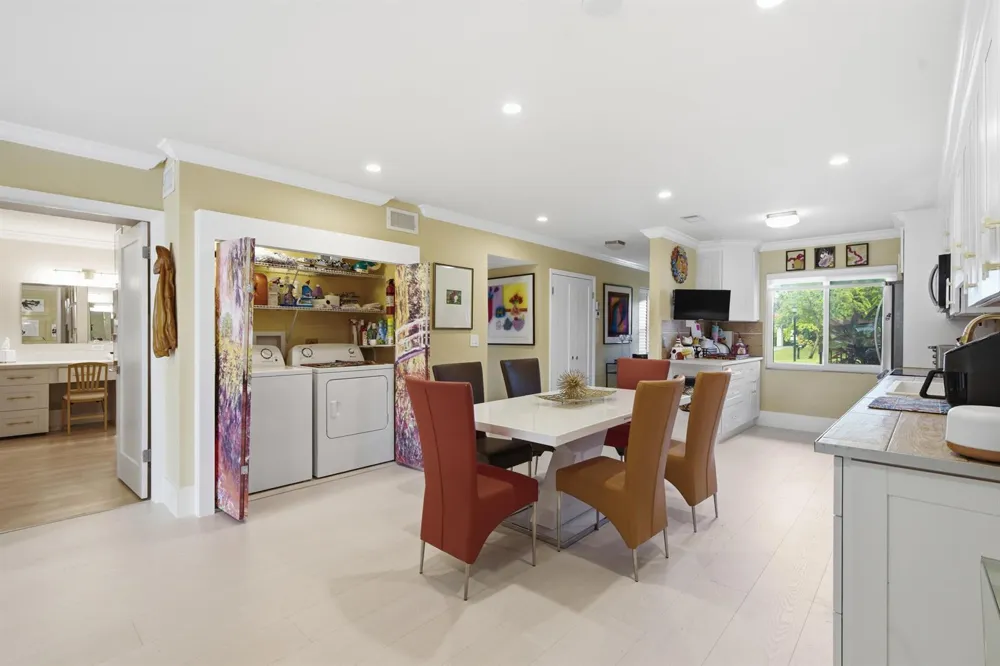 9232 Pecky Cypress Lane #2G Boca Raton, FL 33428