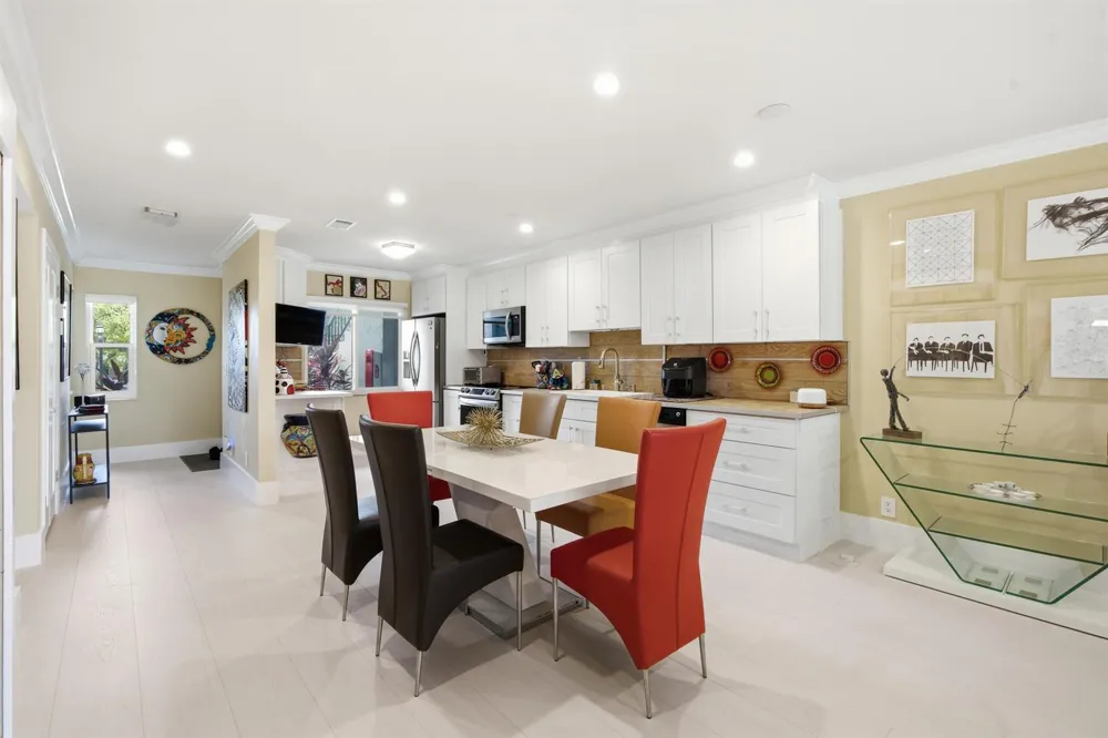 9232 Pecky Cypress Lane #2G Boca Raton, FL 33428