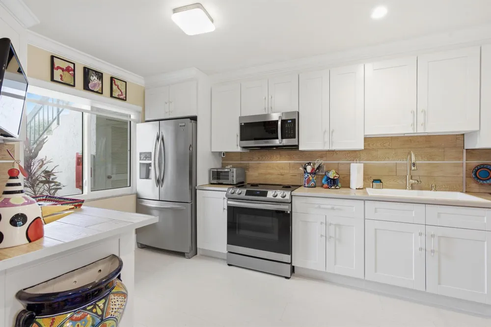 9232 Pecky Cypress Lane #2G Boca Raton, FL 33428
