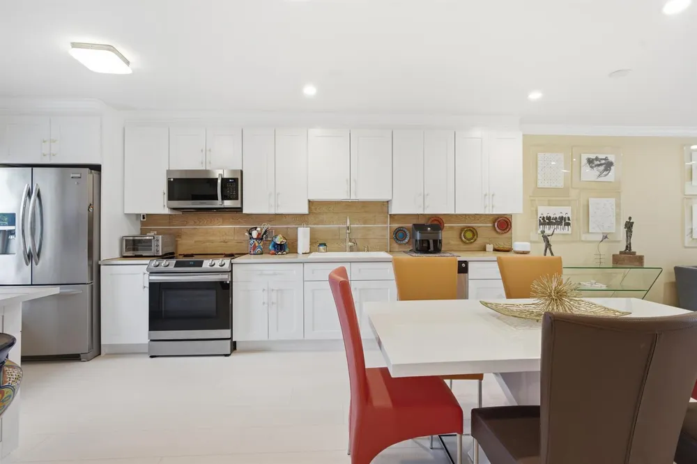 9232 Pecky Cypress Lane #2G Boca Raton, FL 33428