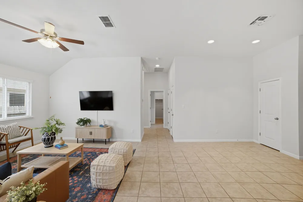 514 Nautical Loop Kyle, TX 78640