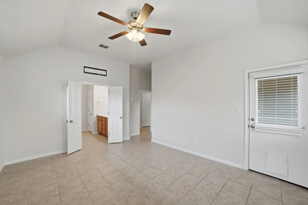 514 Nautical Loop Kyle, TX 78640