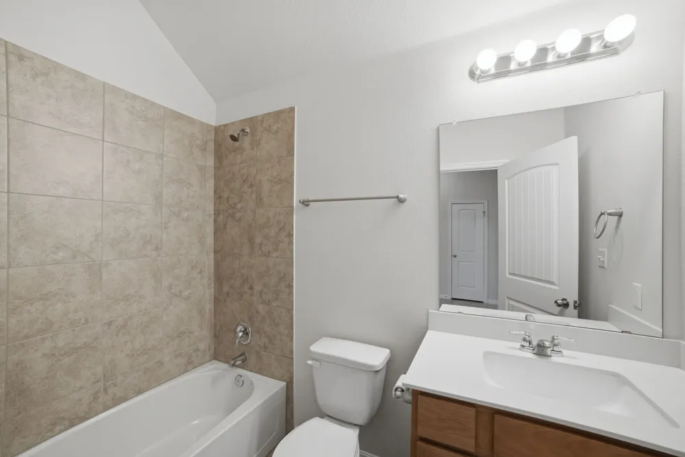 514 Nautical Loop Kyle, TX 78640