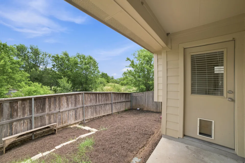 514 Nautical Loop Kyle, TX 78640