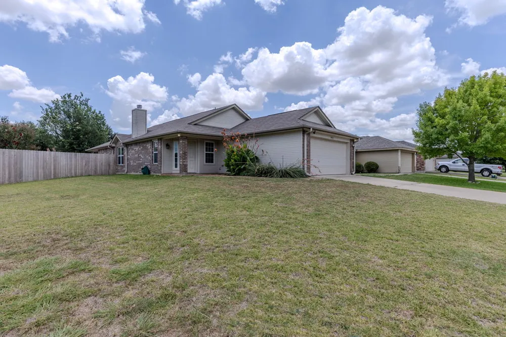 4703 Stonehaven Drive Temple, TX 76502