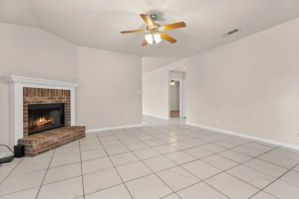 4703 Stonehaven Drive Temple, TX 76502