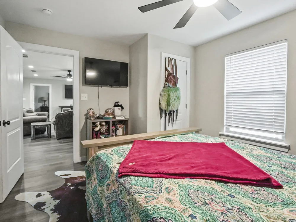 711 County Road 701 Cleburne, TX 76031