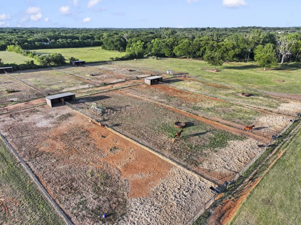711 County Road 701 Cleburne, TX 76031
