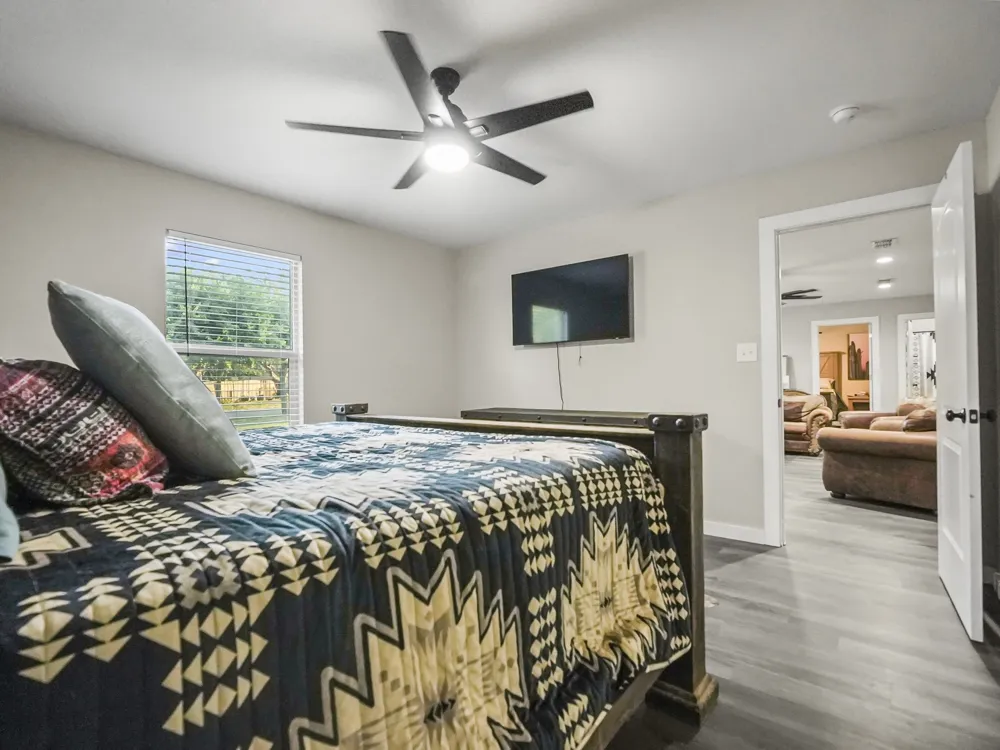 711 County Road 701 Cleburne, TX 76031