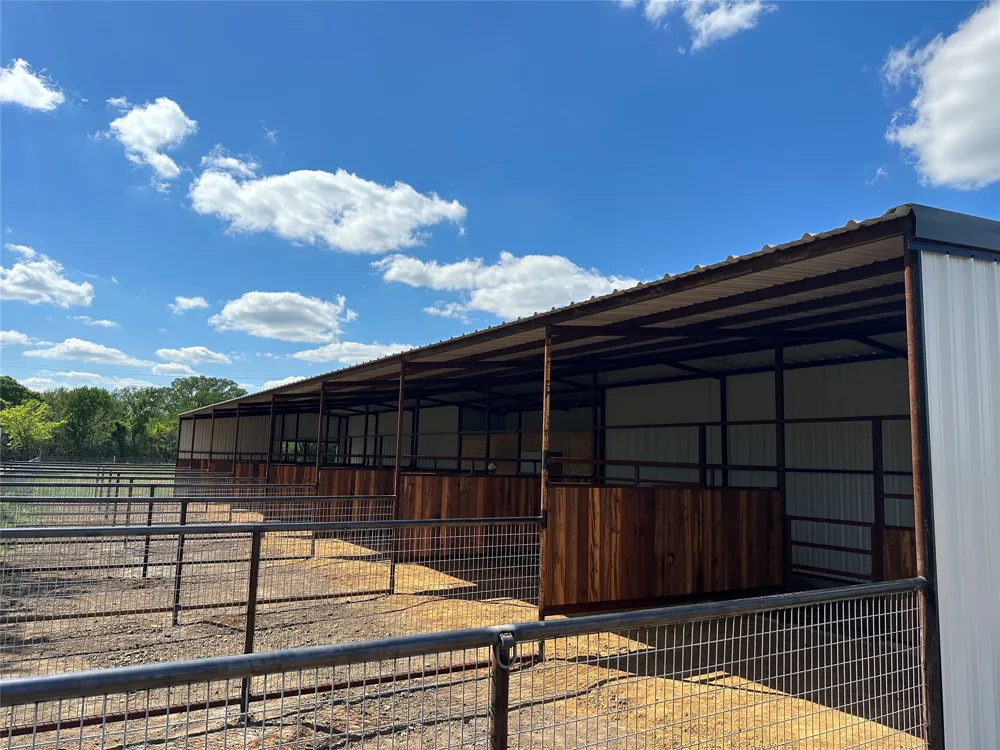711 County Road 701 Cleburne, TX 76031