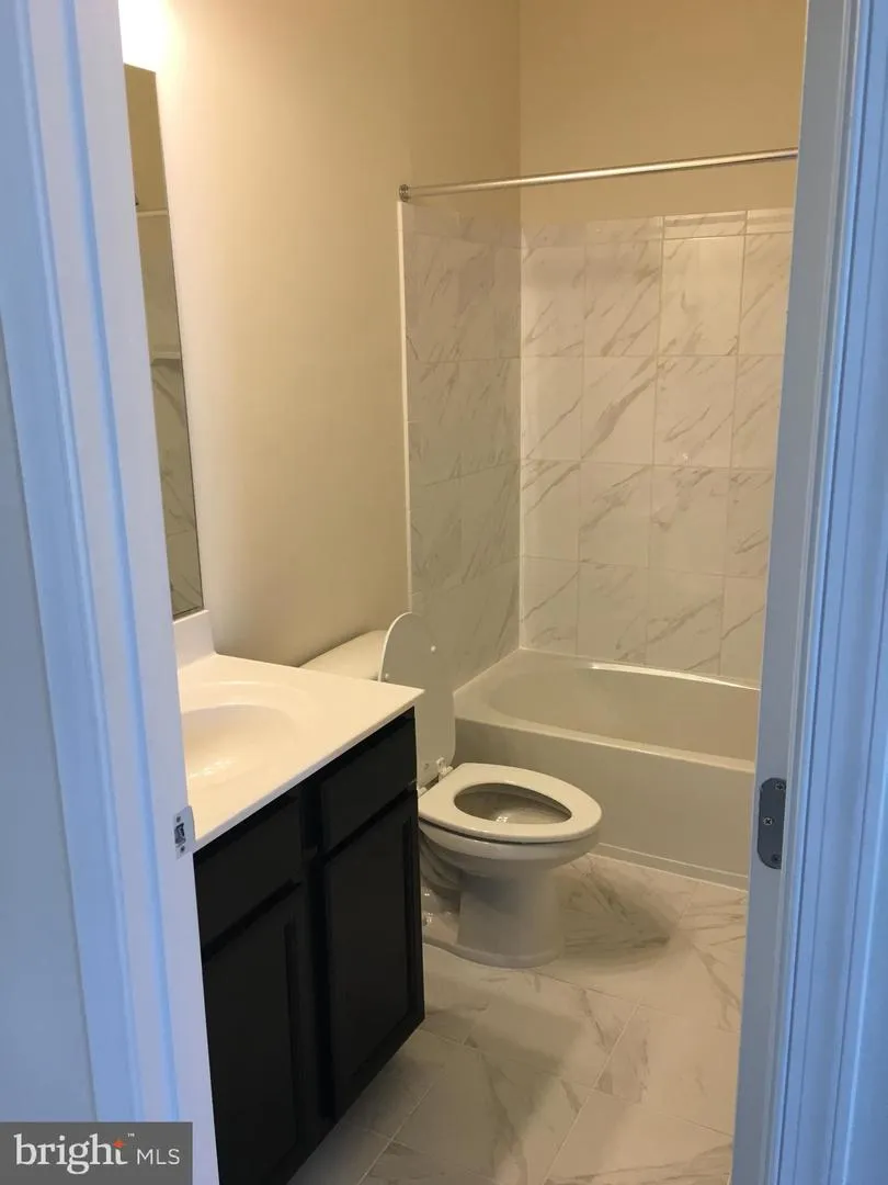 202 APSLEY TERRACE Purcellville, VA 20132