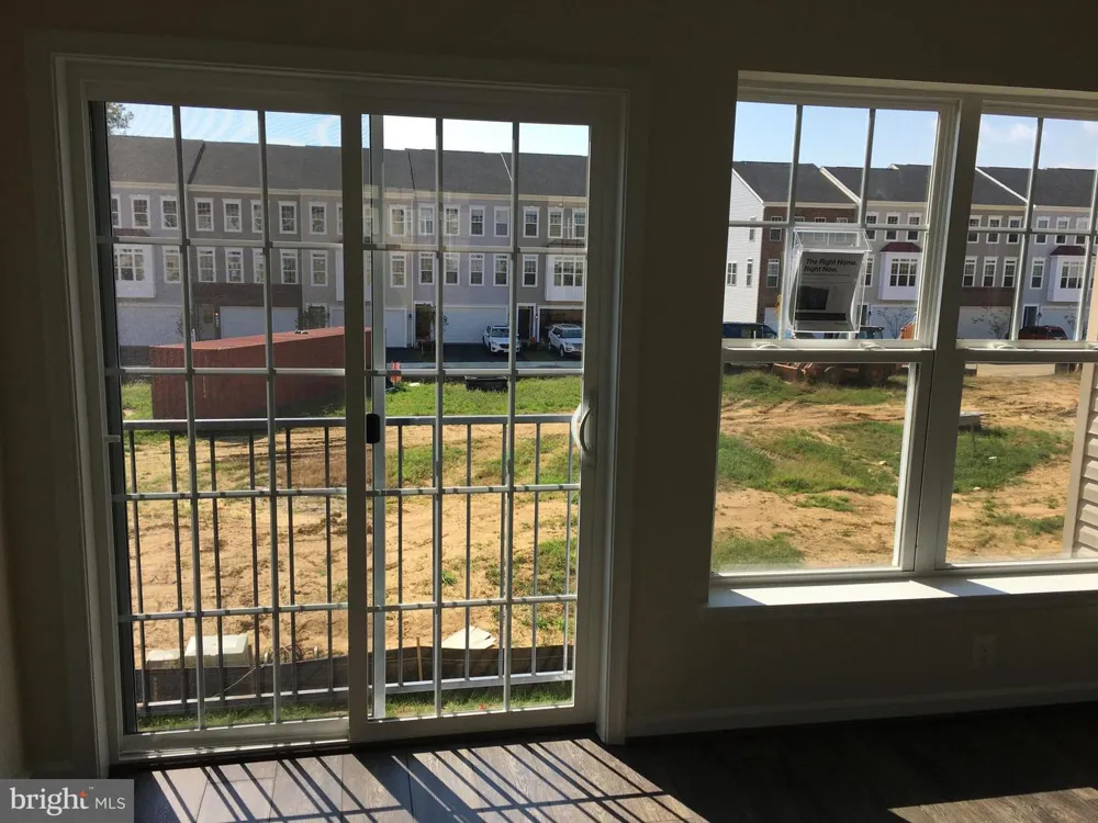 202 APSLEY TERRACE Purcellville, VA 20132