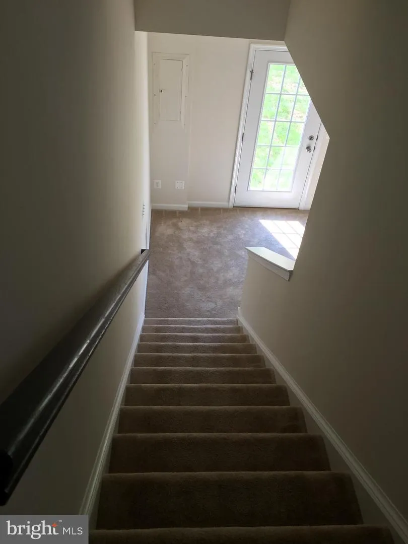 202 APSLEY TERRACE Purcellville, VA 20132