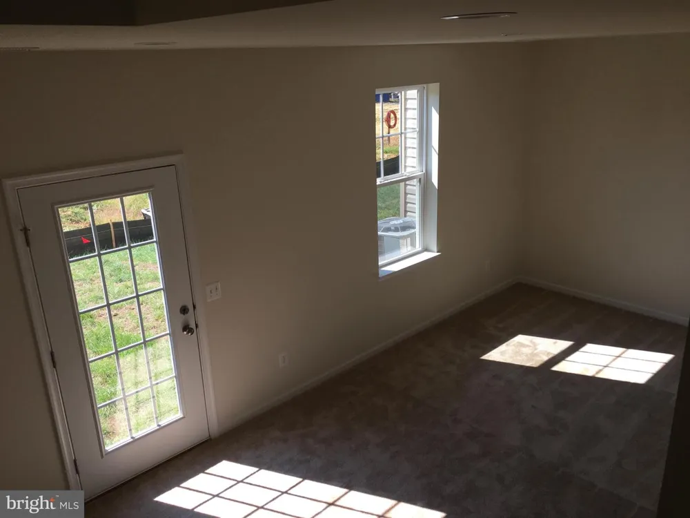 202 APSLEY TERRACE Purcellville, VA 20132