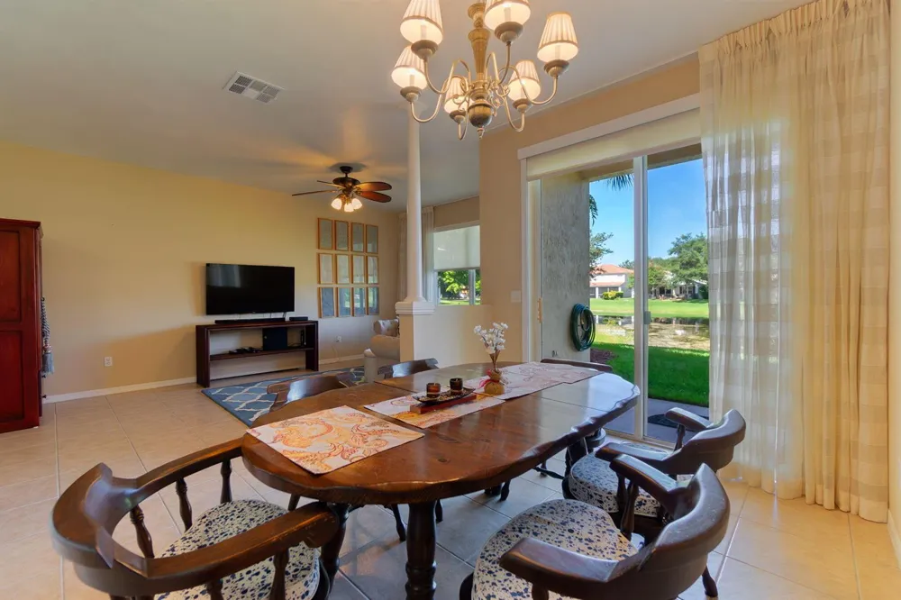 213 River Bluff Lane Royal Palm Beach, FL 33411