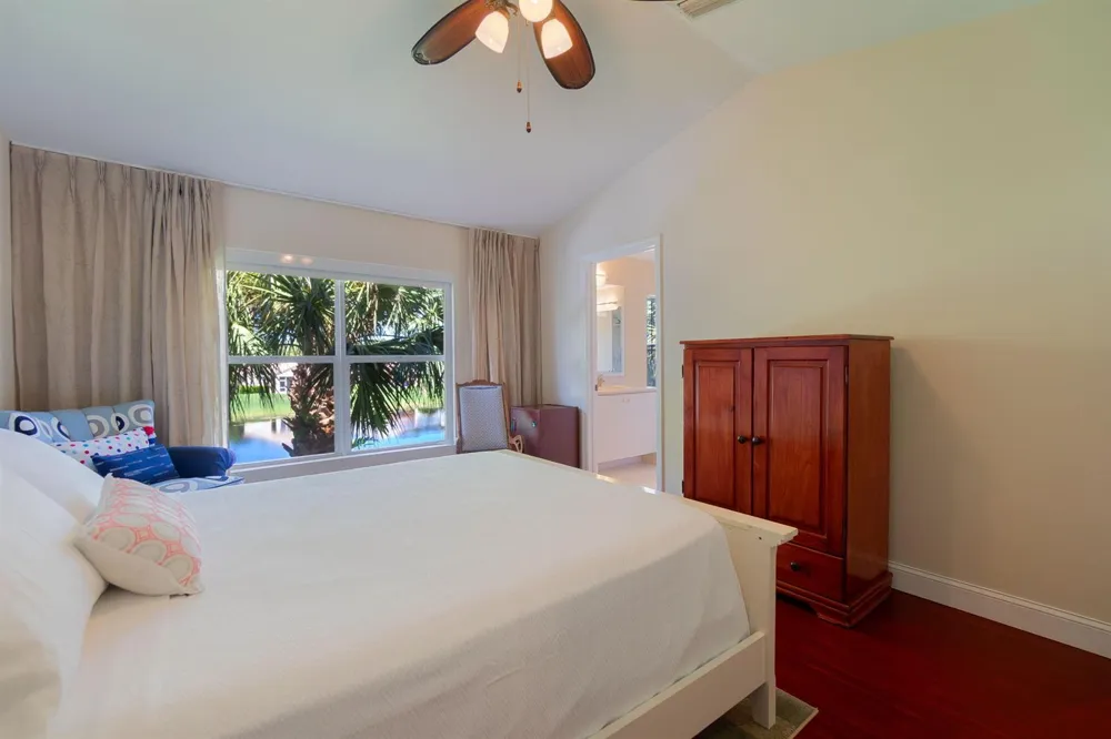 213 River Bluff Lane Royal Palm Beach, FL 33411