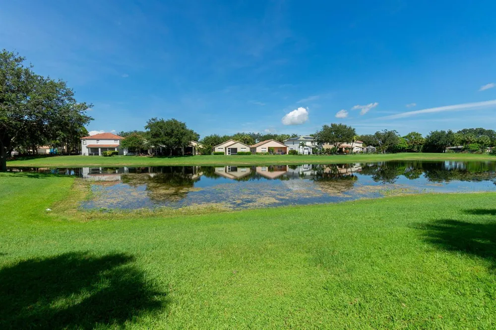 213 River Bluff Lane Royal Palm Beach, FL 33411